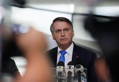 Bolsonaro retoma programa de corte de salários e de jornada