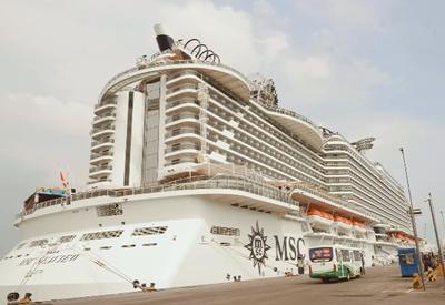 Passageiro morre em navio temático de Maiara e Maraisa 