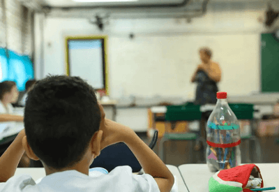 Câmara aprova nova regra para reajuste do piso de professores e fixa valor em R$ 5,1 mil para 2026