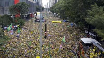 Discursos em ato de Bolsonaro por anistia do 8/1 mesclam fé e ataques ao STF   