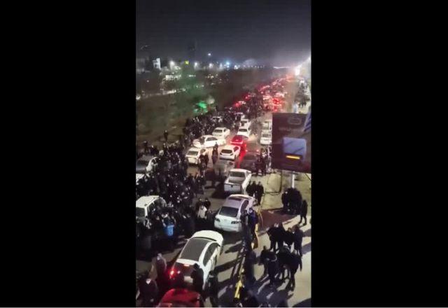 Protestos no Irã deixam ao menos 45 mortos e se espalham por 25 províncias