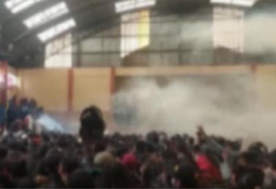 Confusão em assembleia estudantil deixa 4 mortos e 50 feridos na Bolívia