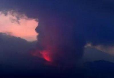 Japão: vulcão Sakurajima entra em erupção e provoca alerta máximo