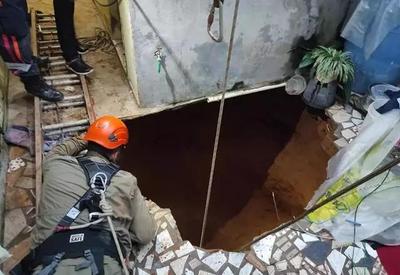 Corpo de mulher que caiu em poço de 70 metros é resgatado no Ceará