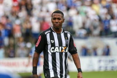 Gilmar Mendes vota pela liberdade de Robinho em julgamento no STF