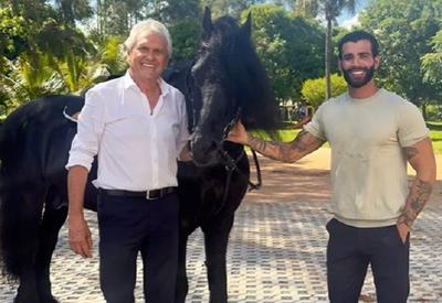 Caiado convida Gusttavo Lima a se filiar ao União Brasil