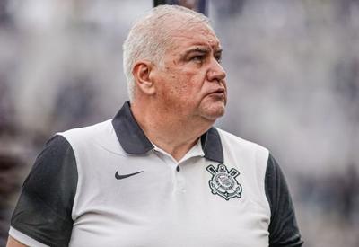 Polícia ouve ex-diretor de futebol do Corinthians em inquérito sobre comissão