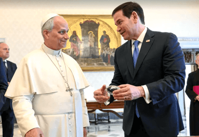 Marco Rubio se reúne com papa Leão XIV em meio a ataques de Trump ao líder do Vaticano