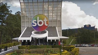Caminhoneiro é sequestrado por criminosos, foge e pede ajuda no SBT