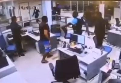 Cliente é baleado e morto por segurança em banco da Bahia