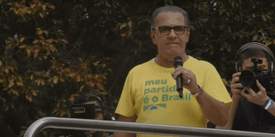 Moraes proíbe pastor Silas Malafaia de deixar o país e falar com Bolsonaro