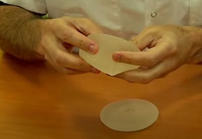 Brasil registra primeira morte por câncer raro ligado a implantes de silicone