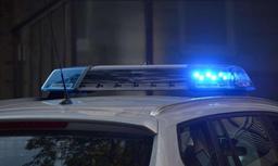 imagem da notícia Motorista bate o carro e tem o celular furtado durante ajuda de moradores em MG 