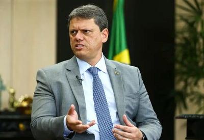 "Responsáveis serão severamente punidos", diz Tarcísio sobre execução de delator do PCC em aeroporto