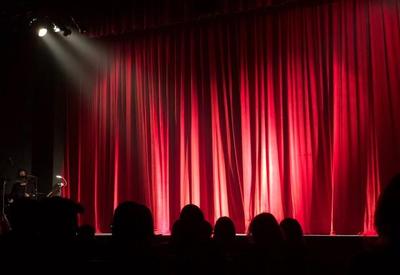 Teatro infantil é uma boa opção para a criançada nas férias