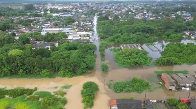 Temporal no litoral de SP: ao menos 230 pessoas estão desabrigadas em Peruíbe