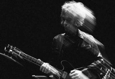 Perry Bamonte, da banda The Cure, morre aos 65 anos