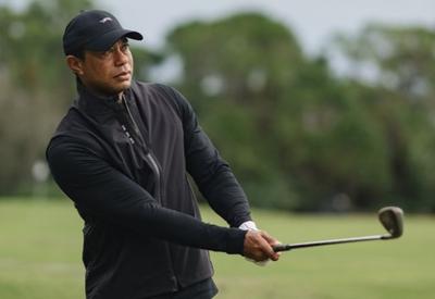 Tiger Woods anuncia pausa na carreira para realizar tratamento após acidente nos EUA