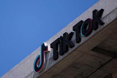 Trump afirma que magnatas da mídia americana estão envolvidos no acordo com TikTok 