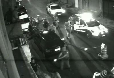 VÍDEO: homem é baleado à queima-roupa por policial ao filmar violência militar em SP 
