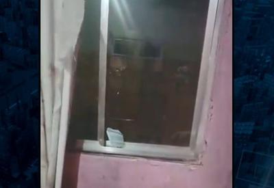 Tiro atinge quarto de criança durante confronto entre milicianos e traficantes  