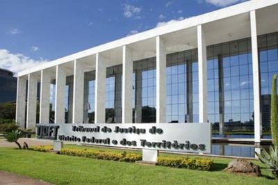 Julgamentos podem ser adiados em Brasília por falta de comida para jurados