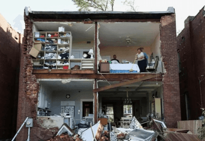 Tornados atingem Centro-Oeste dos EUA e deixa pelo menos 25 mortos