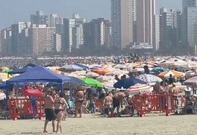 Tempo aberto e sol levam mais turistas ao litoral paulista