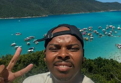 Motorista de aplicativo é morto por bala perdida durante tiroteio no Rio de Janeiro