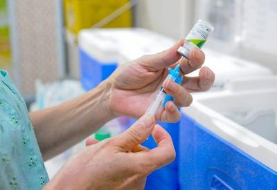 Governo de SP amplia vacinação contra gripe para toda a população