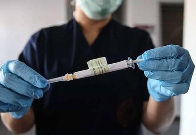 Covid-19: Portugal vai vacinar 950 mil pessoas em primeira fase