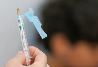 Saúde começa a distribuir novo lote de vacinas contra dengue