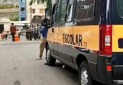 Criança de 10 anos morre atropelada por van escolar em SP