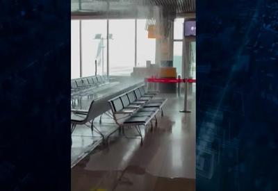 Teto do Aeroporto de Congonhas cede após forte chuva em São Paulo