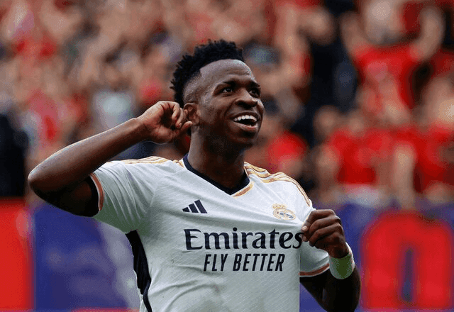 Vini Júnior diz que "há racistas em todos os países" e cobra posicionamento de atletas