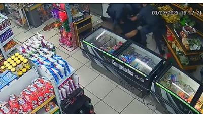 Exclusivo: policiais são gravados agredindo suspeito rendido na Grande São Paulo