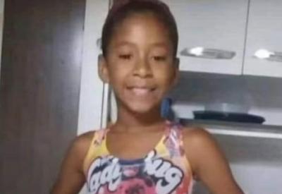 Criança e adolescente são mortos a tiros no meio da rua em Vila Velha (ES)