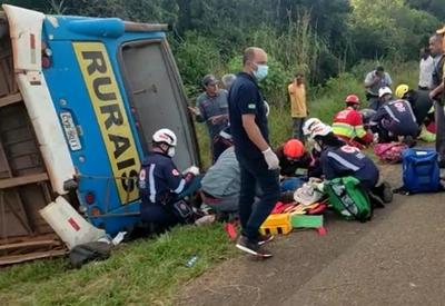 Duas mulheres morrem em acidente com ônibus rural em Mogi Guaçu