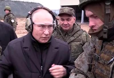 Putin convoca presidiários russos para reforçar tropas na Ucrânia