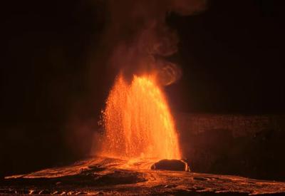 AO VIVO: vulcão Kilauea entra em erupção novamente no Havaí e lança lava de 305 metros