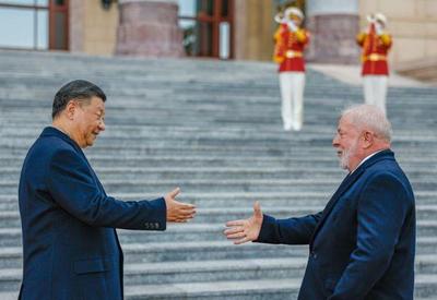 "Ninguém vai proibir que o Brasil se aproxime da China", diz Lula