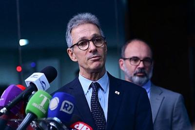 Novo protocola pedido de impeachment de Moraes e afastamento de Alcolumbre