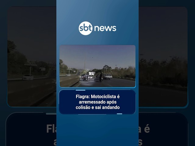 Flagra: Motociclista é arremessado após colisão e sai andando | #SBTManhã