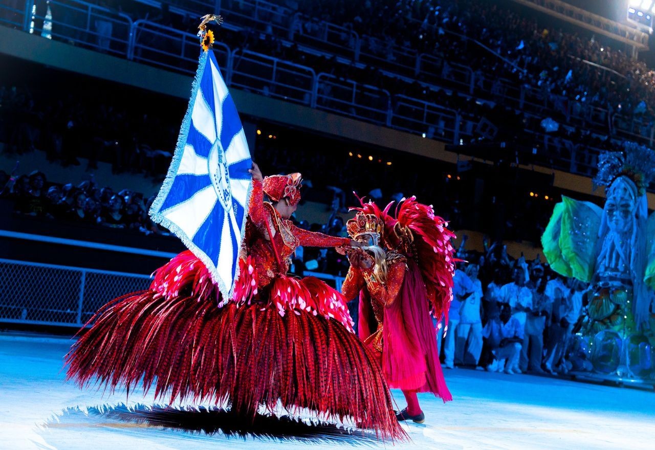 Imagem da noticia Mocidade, Beija-Flor, Viradouro e Tijuca brilham no 2º dia de desfiles na Sapucaí; FOTOS