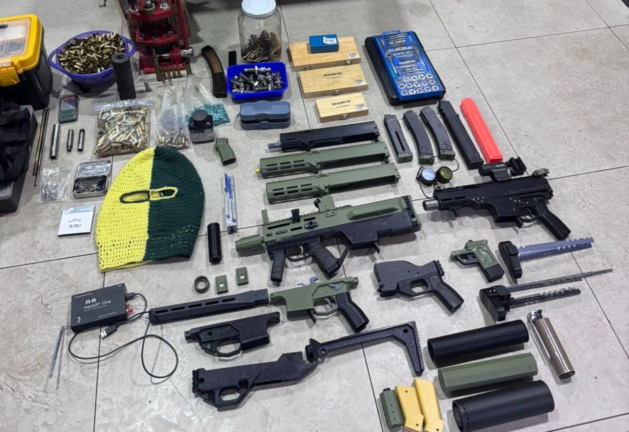 Imagem da noticia Operação mira esquema de venda de "armas fantasmas" produzidas em impressoras 3D