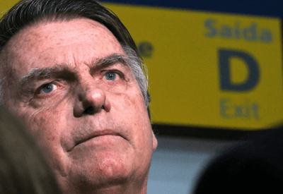 Médicos de Bolsonaro descartam gravidade após queda e apontam possível interação de remédios