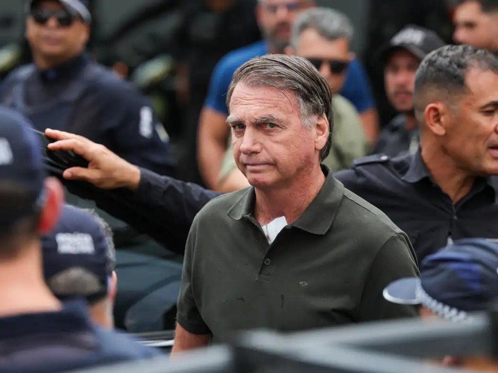 Imagem da noticia Bolsonaro pede ao STF 'prisão domiciliar humanitária' por questões de saúde 