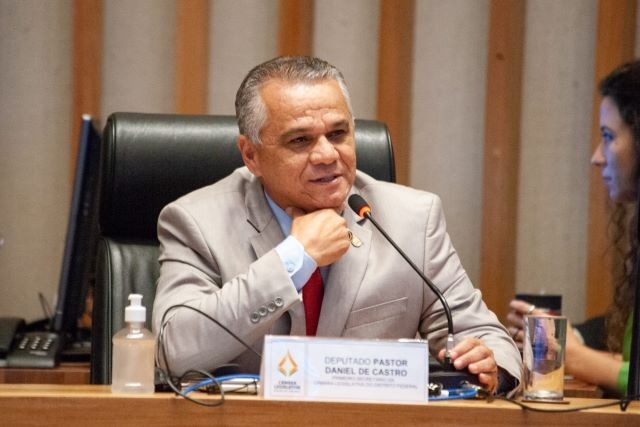 Imagem da noticia Deputado apresenta projeto para criação do Dia do Orgulho Heterossexual no DF