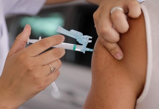 Com 3,1 milhões de doses aplicadas, SP bate recorde de vacinação na semana