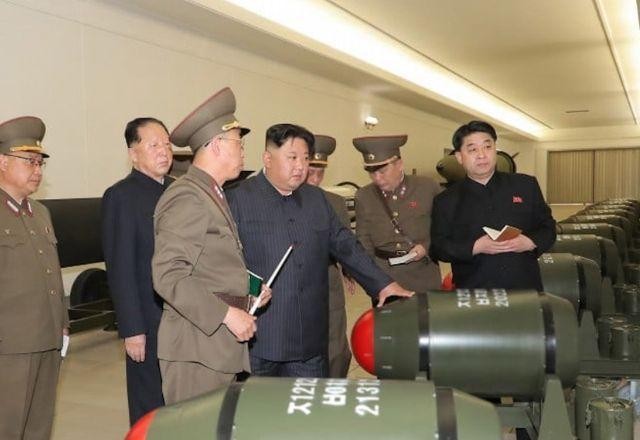 Imagem da noticia EUA, Coreia do Sul e Japão realizam treinamento de guerra em crise com Coreia do Norte